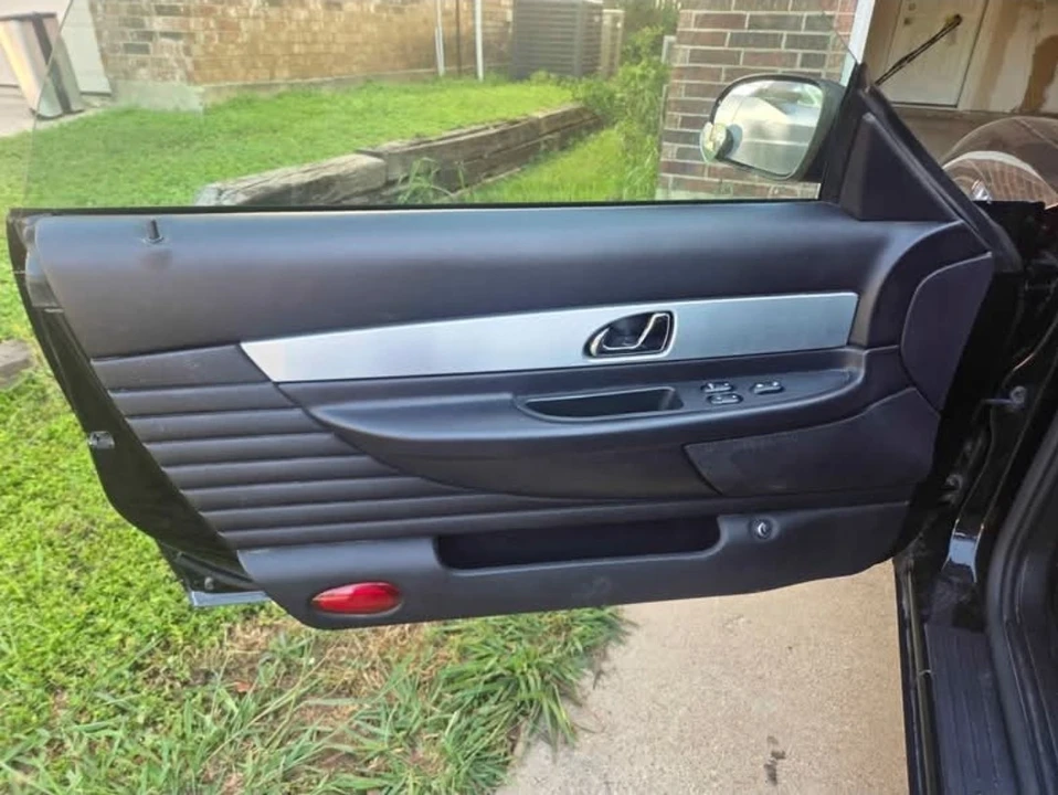 2003 Ford Thunderbird 11th Gen - Image 8 of 8