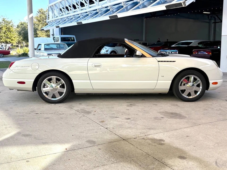 2003 Ford Thunderbird 11th Gen - Image 15 of 21