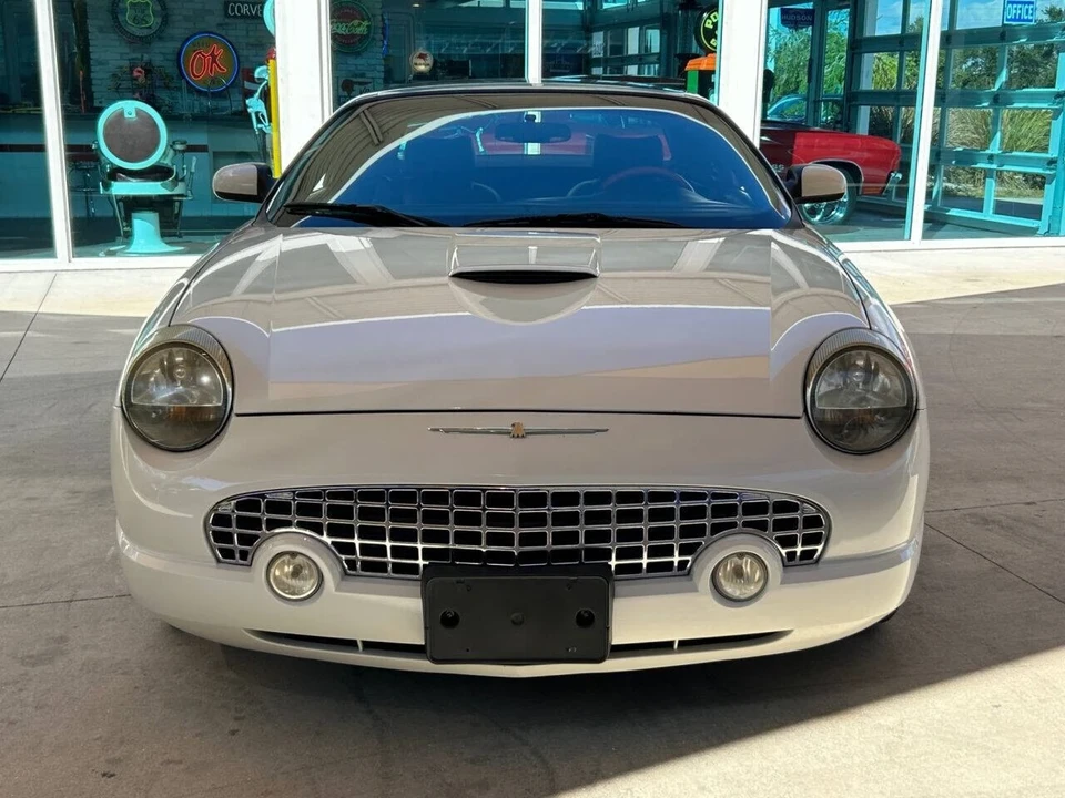 2003 Ford Thunderbird 11th Gen - Image 2 of 12