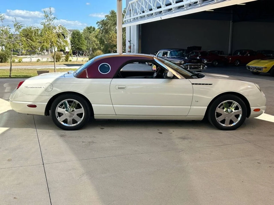 2003 Ford Thunderbird 11th Gen - Image 4 of 12
