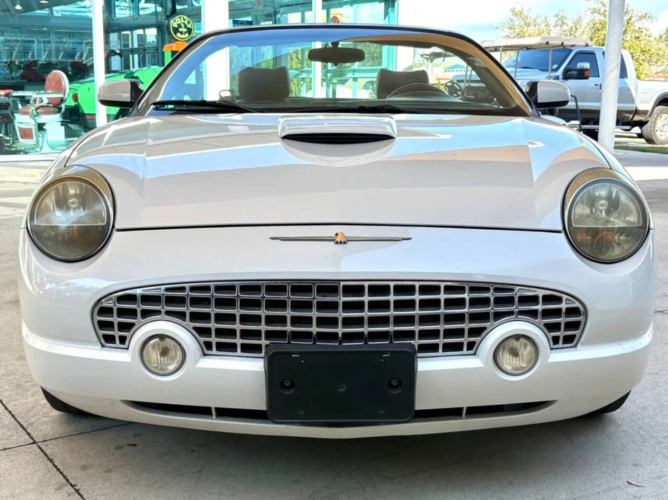2003 Ford Thunderbird 11th Gen - Image 2 of 12