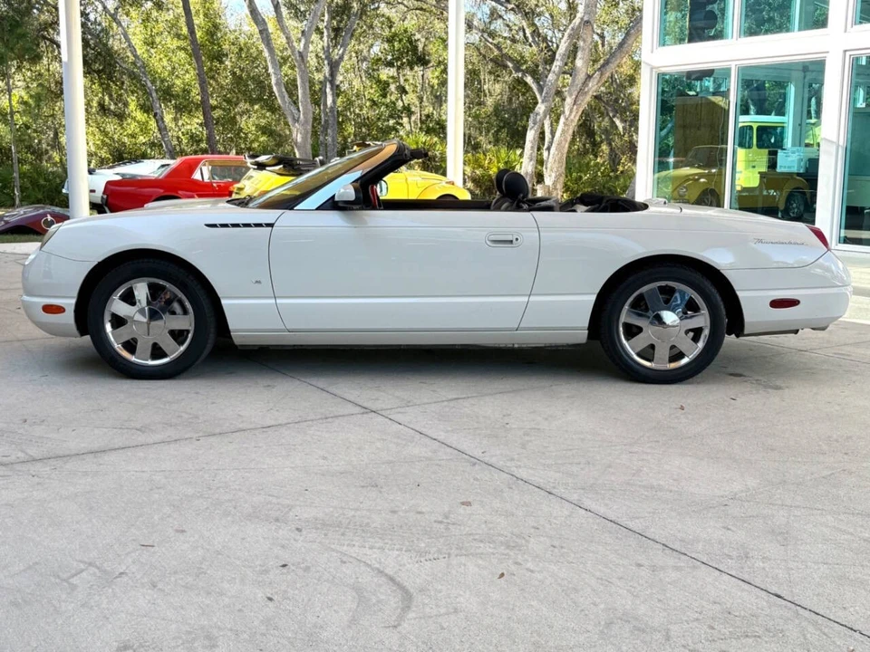 2003 Ford Thunderbird 11th Gen - Image 13 of 21