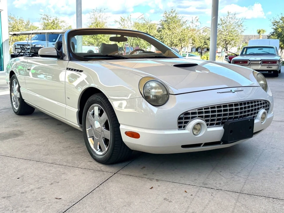 2003 Ford Thunderbird 11th Gen - Image 4 of 12