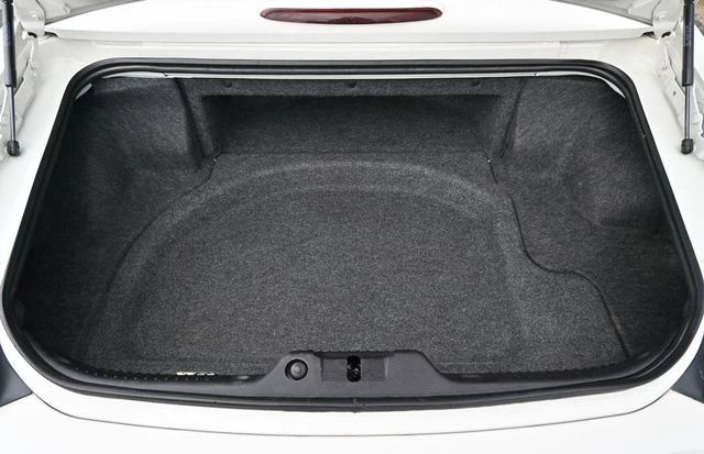 2003 Ford Thunderbird 11th Gen - Image 12 of 13