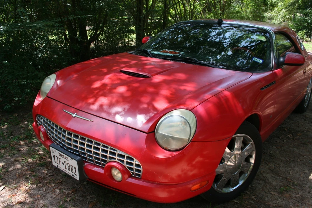 2003 Ford Thunderbird 11th Gen - Image 2 of 17