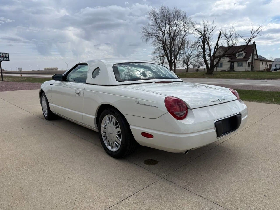 2003 Ford Thunderbird 11th Gen - Image 3 of 31