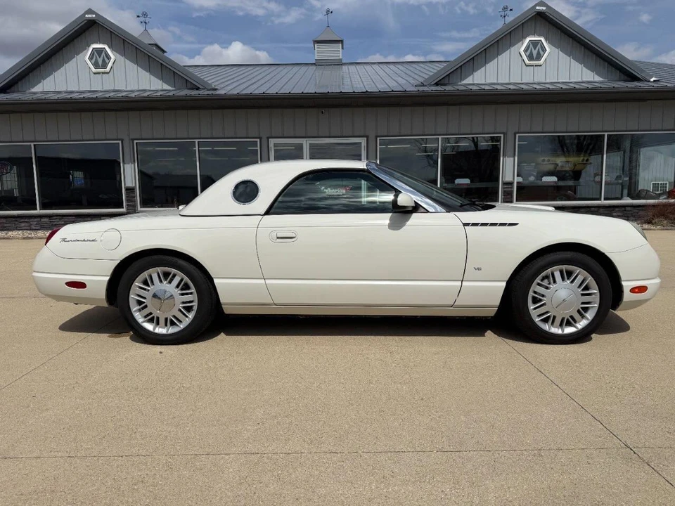 2003 Ford Thunderbird 11th Gen - Image 6 of 31
