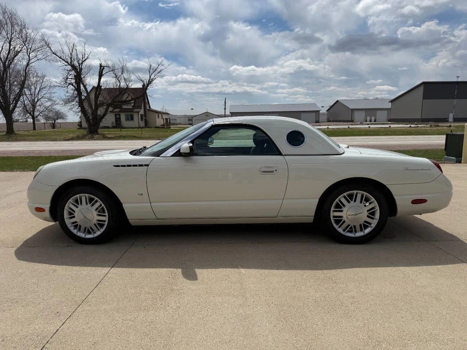 2003 Ford Thunderbird 11th Gen - Image 5 of 31