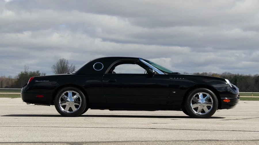 2003 Ford Thunderbird 11th Gen - Image 2 of 29