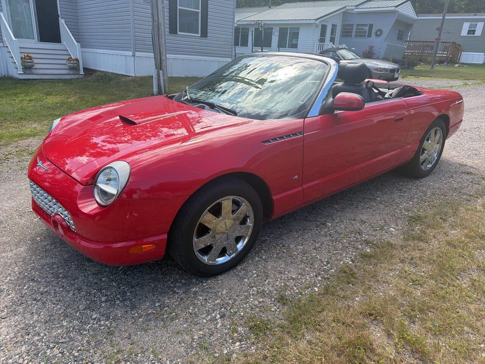 2003 Ford Thunderbird 11th Gen - Image 17 of 23
