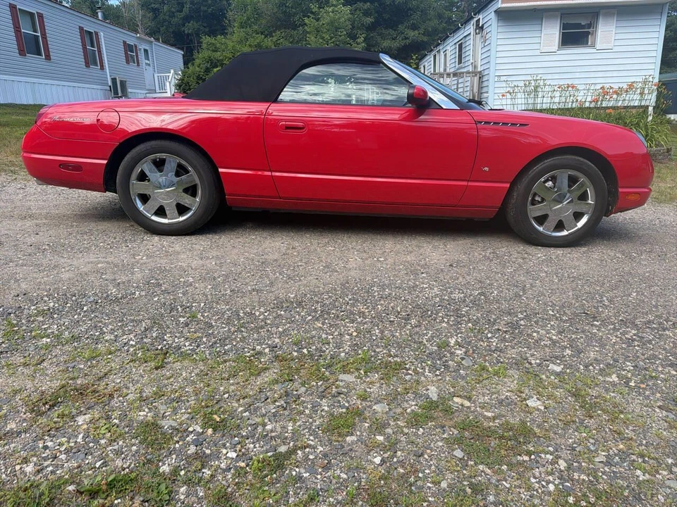 2003 Ford Thunderbird 11th Gen - Image 12 of 23
