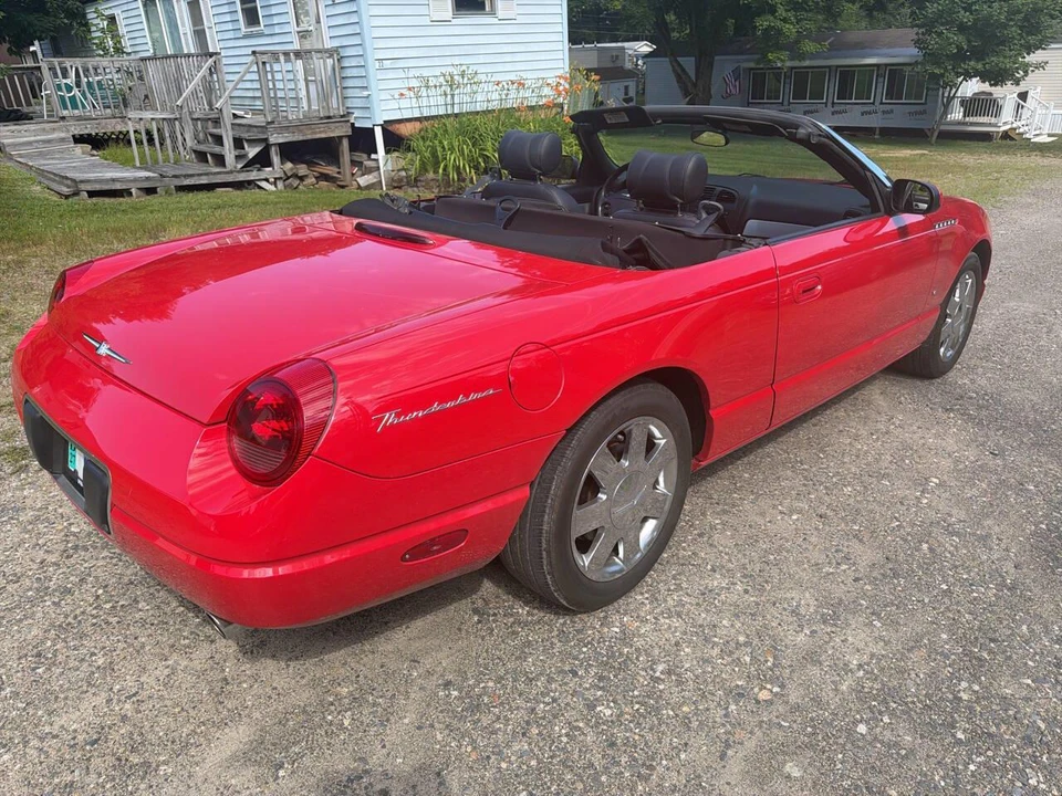 2003 Ford Thunderbird 11th Gen - Image 19 of 23