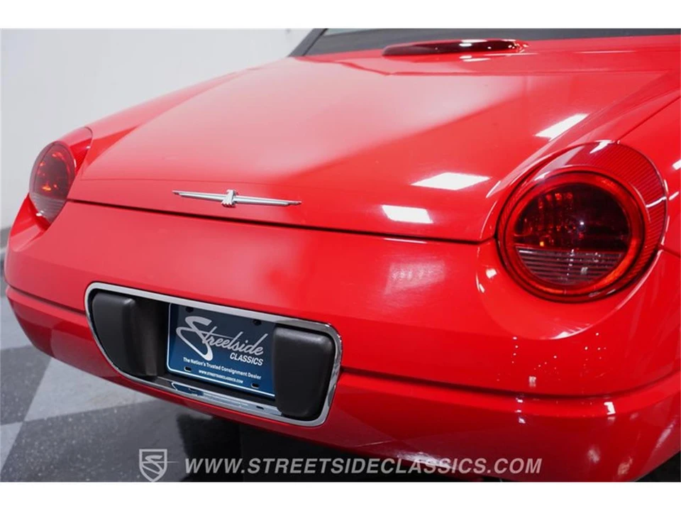 2003 Ford Thunderbird 11th Gen - Image 21 of 31