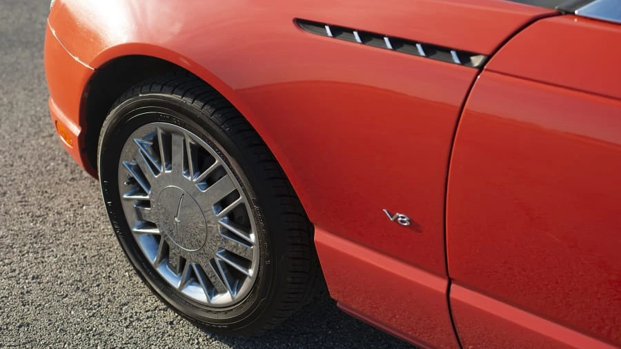 2003 Ford Thunderbird 11th Gen - Image 8 of 12