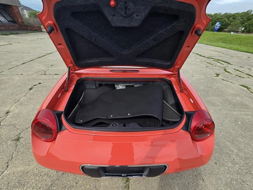 2003 Ford Thunderbird 11th Gen - Image 10 of 19