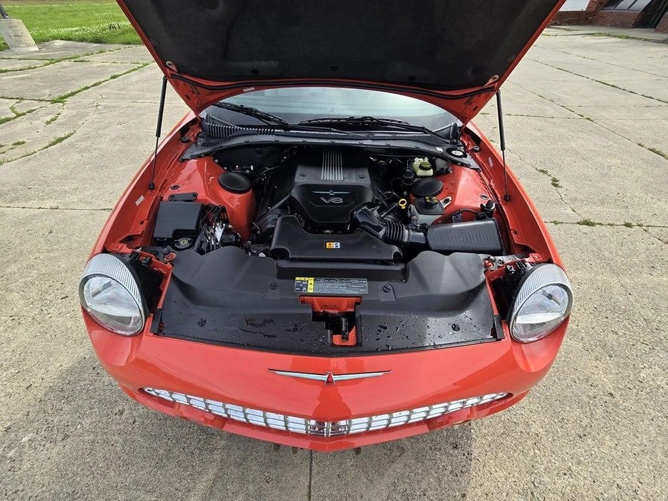 2003 Ford Thunderbird 11th Gen - Image 18 of 19