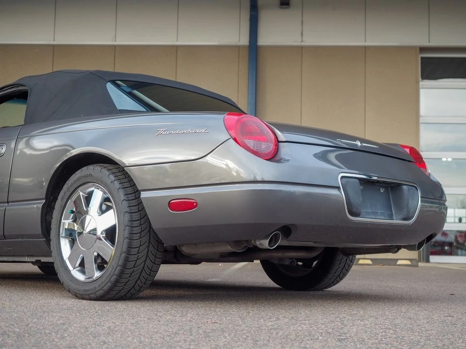 2003 Ford Thunderbird 11th Gen - Image 5 of 31