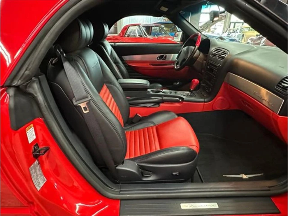 2003 Ford Thunderbird 11th Gen - Image 17 of 27