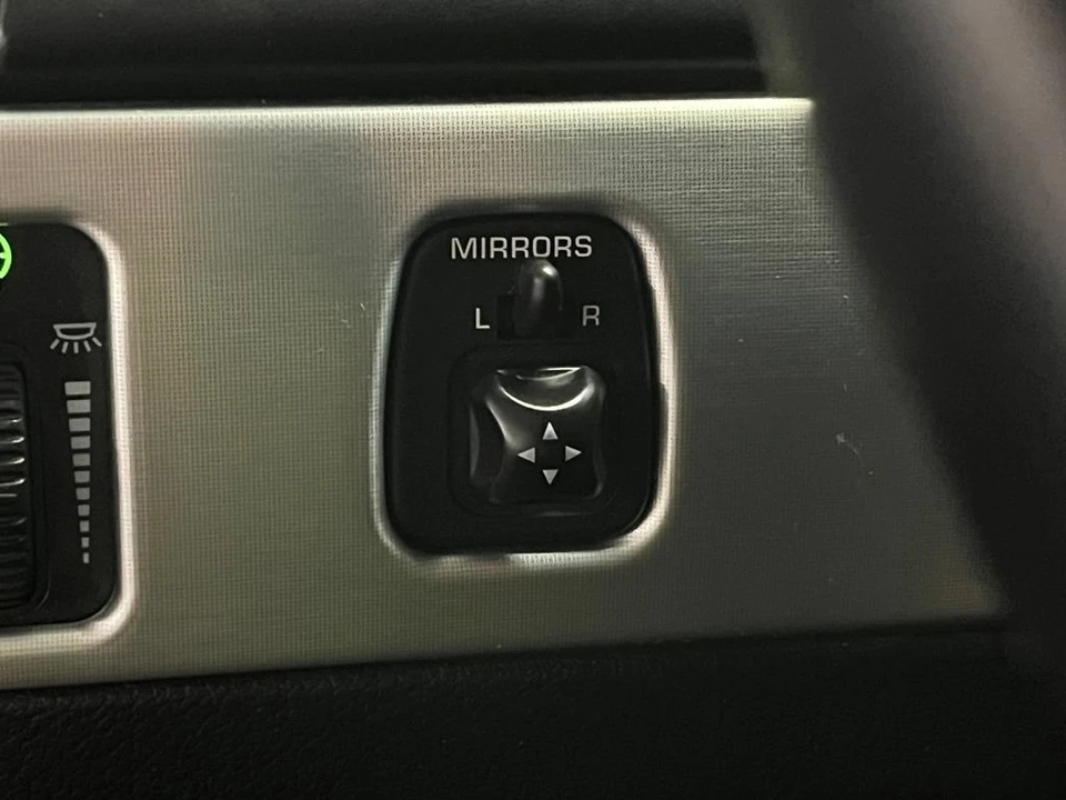 2003 Ford Thunderbird 11th Gen - Image 12 of 31