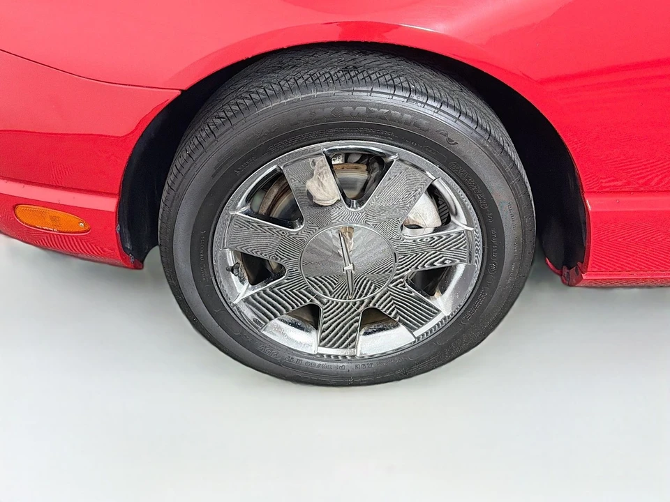 2003 Ford Thunderbird 11th Gen - Image 27 of 31
