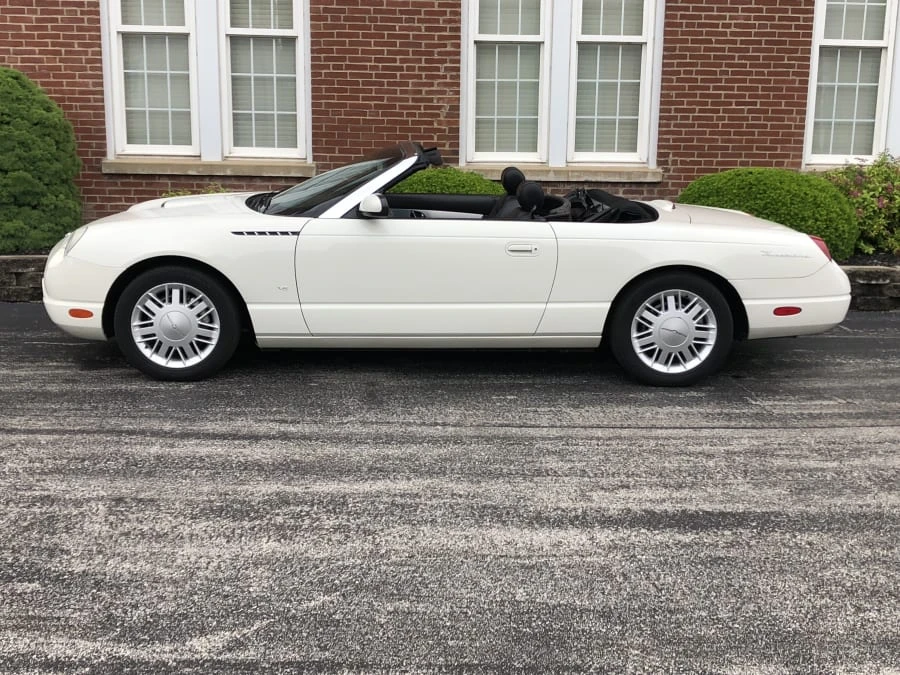 2003 Ford Thunderbird 11th Gen - Image 2 of 8