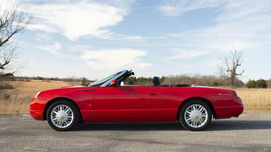 2003 Ford Thunderbird 11th Gen - Image 2 of 12