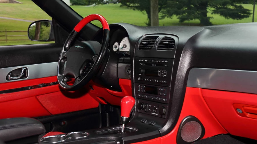 2003 Ford Thunderbird 11th Gen - Image 19 of 23
