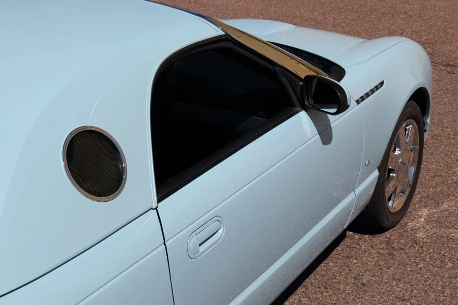 2003 Ford Thunderbird 11th Gen - Image 12 of 31