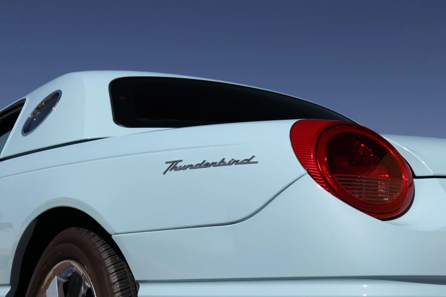 2003 Ford Thunderbird 11th Gen - Image 8 of 31