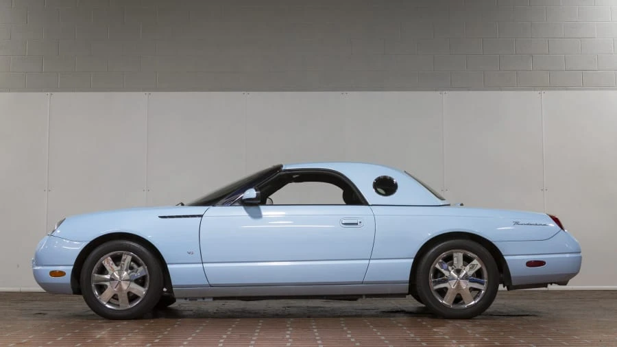 2003 Ford Thunderbird 11th Gen - Image 2 of 12