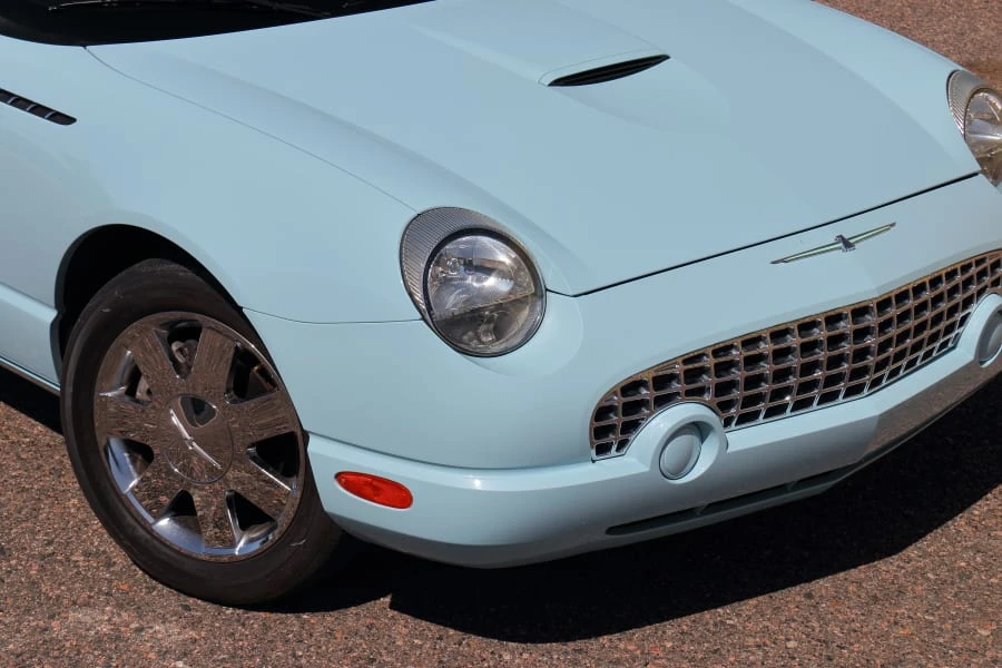 2003 Ford Thunderbird 11th Gen - Image 17 of 31