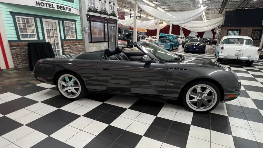 2003 Ford Thunderbird 11th Gen - Image 2 of 14