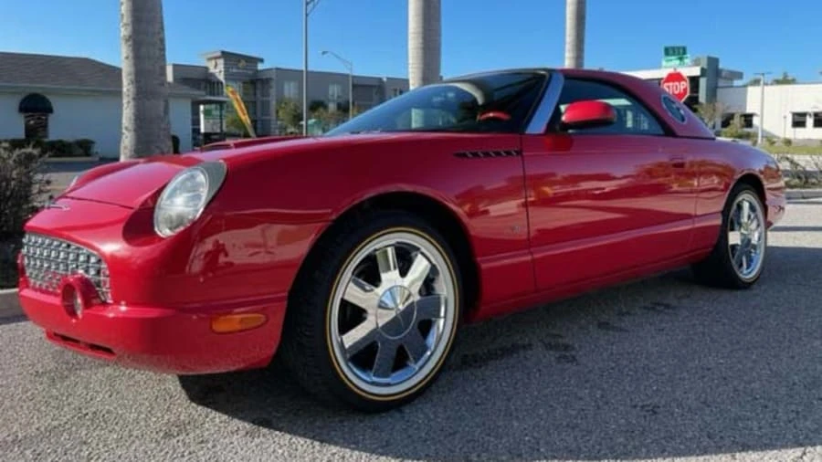 2003 Ford Thunderbird 11th Gen - Image 9 of 17