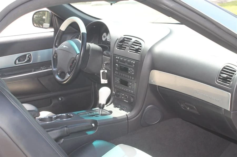 2003 Ford Thunderbird 11th Gen - Image 14 of 17