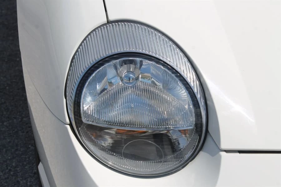 2003 Ford Thunderbird 11th Gen - Image 9 of 17