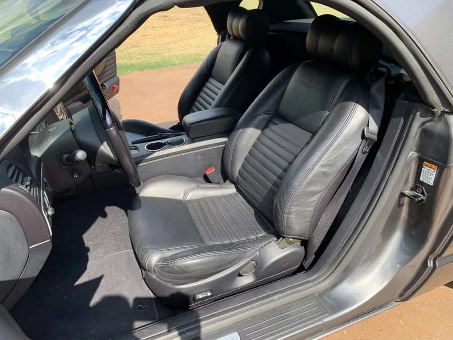 2003 Ford Thunderbird 11th Gen - Image 6 of 11