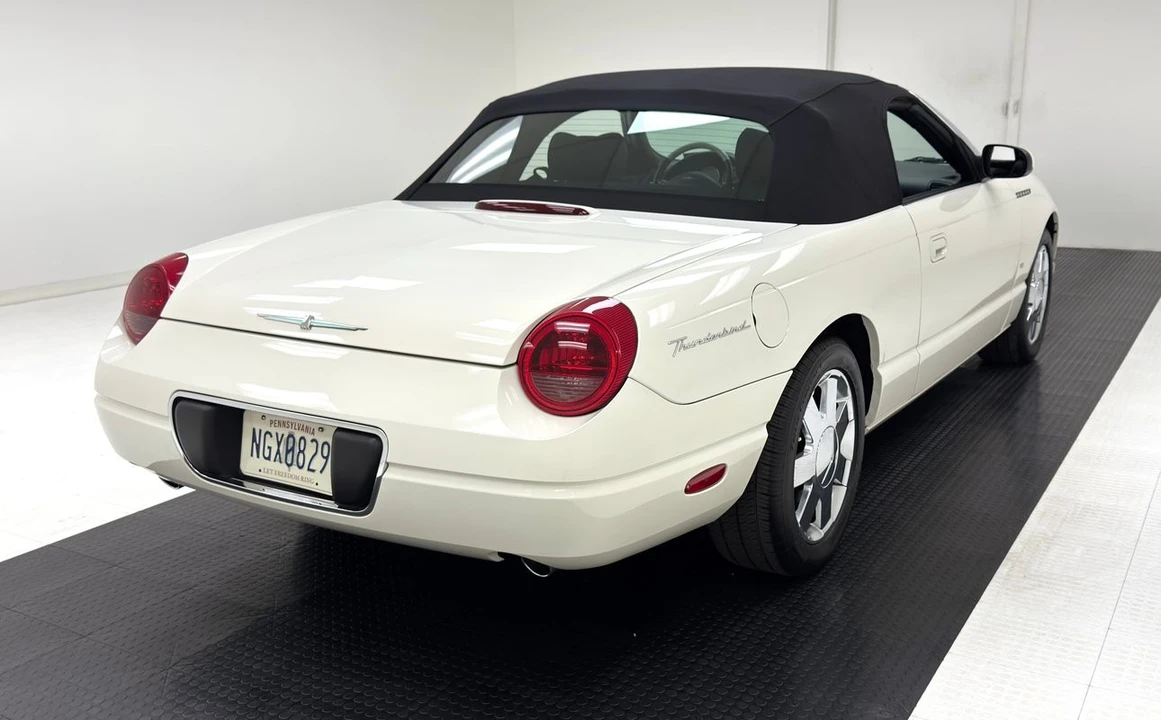 2003 Ford Thunderbird 11th Gen - Image 8 of 31