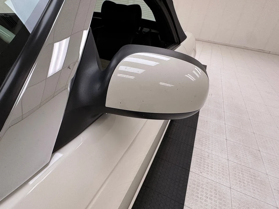 2003 Ford Thunderbird 11th Gen - Image 21 of 31
