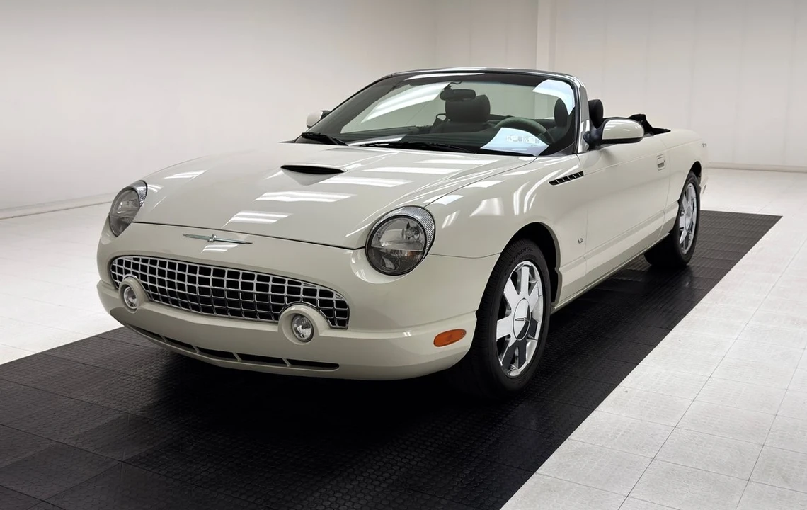 2003 Ford Thunderbird 11th Gen - Image 2 of 31