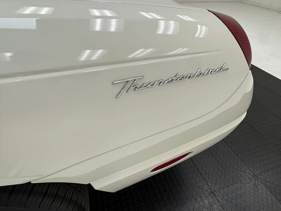 2003 Ford Thunderbird 11th Gen - Image 26 of 31