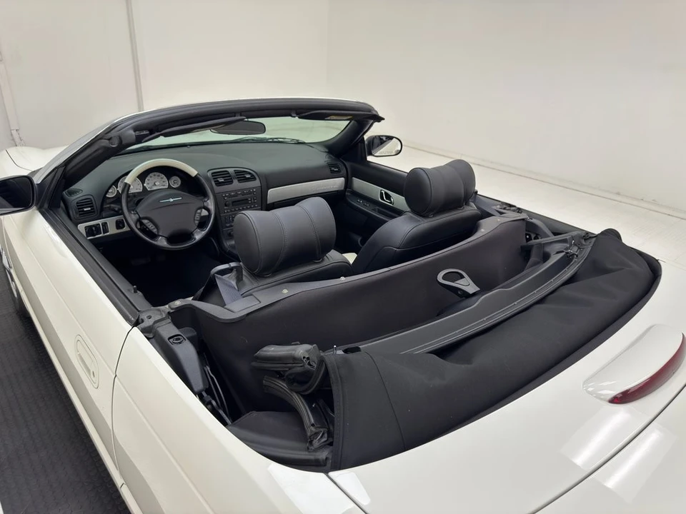 2003 Ford Thunderbird 11th Gen - Image 24 of 31