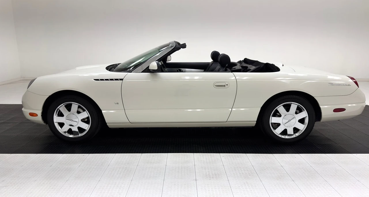 2003 Ford Thunderbird 11th Gen - Image 4 of 31