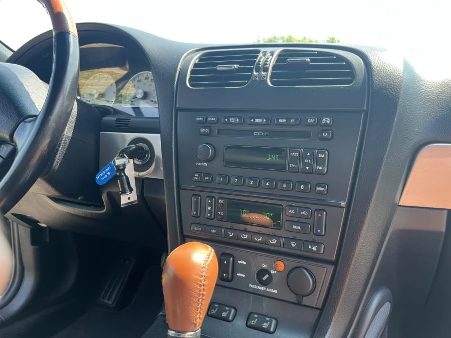 2003 Ford Thunderbird 11th Gen - Image 24 of 31