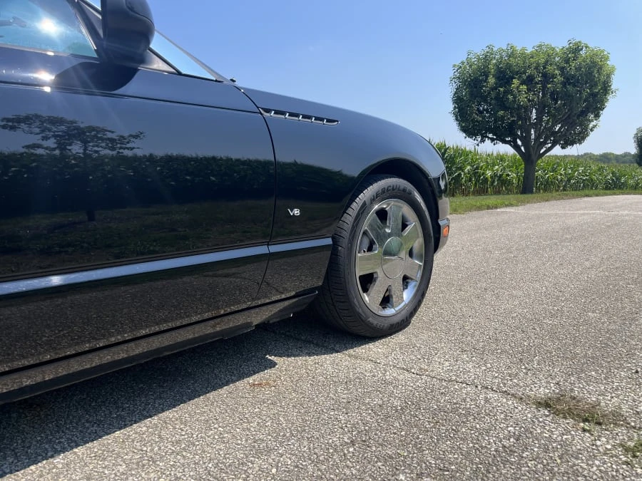 2003 Ford Thunderbird 11th Gen - Image 11 of 31