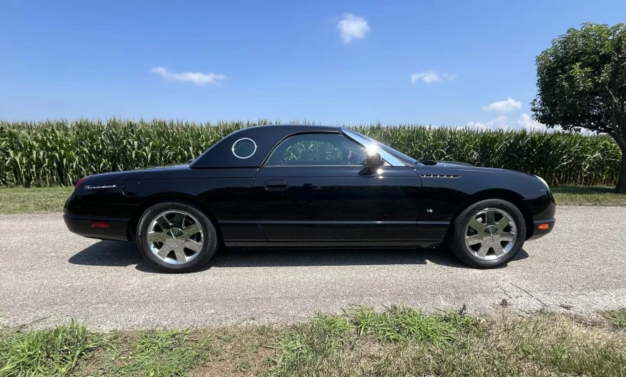 2003 Ford Thunderbird 11th Gen - Image 2 of 31