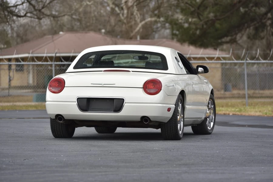 2003 Ford Thunderbird 11th Gen - Image 17 of 31