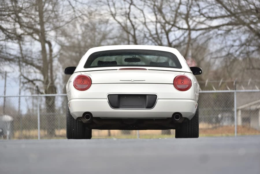 2003 Ford Thunderbird 11th Gen - Image 13 of 31