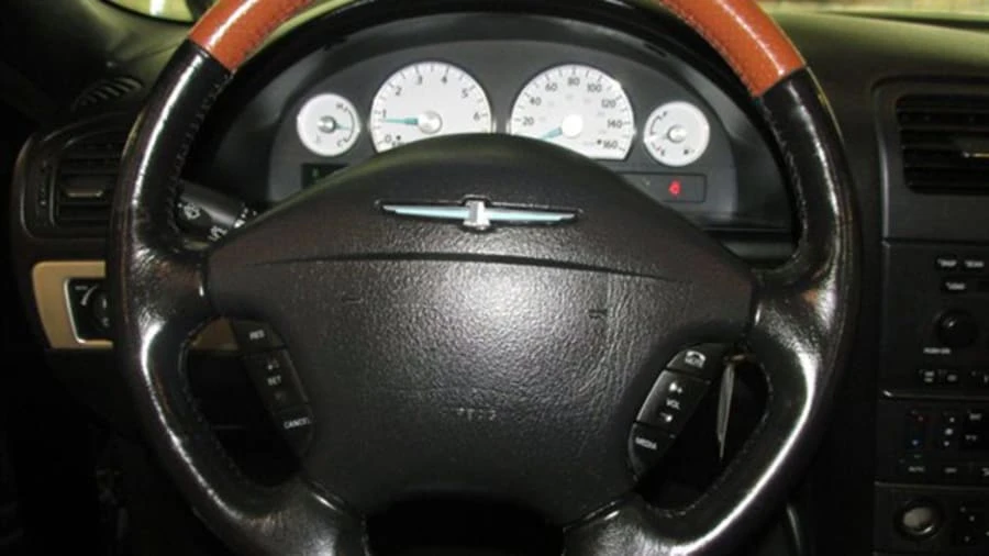 2003 Ford Thunderbird 11th Gen - Image 6 of 10
