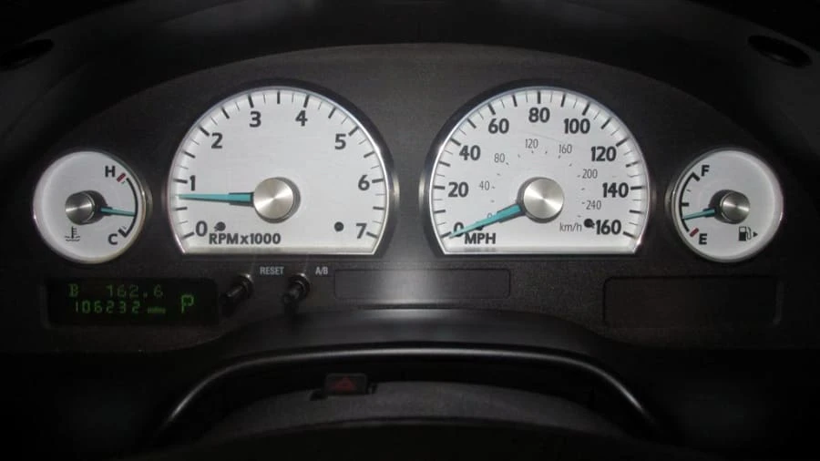 2003 Ford Thunderbird 11th Gen - Image 7 of 10