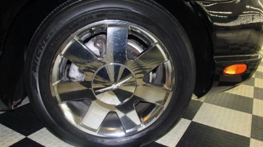 2003 Ford Thunderbird 11th Gen - Image 9 of 10